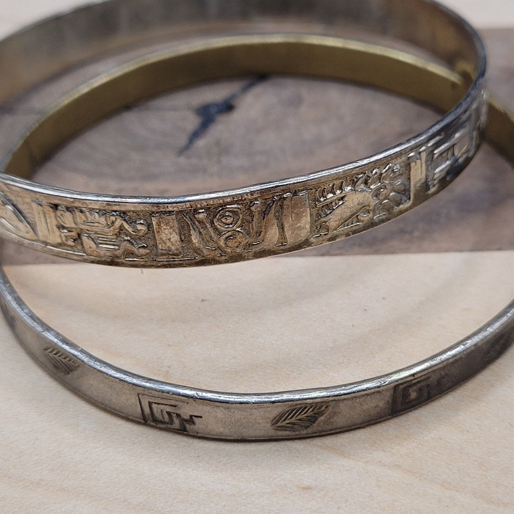 Set Of 2 Vintage Mexican Silver Tone Etched Bangle Bracelets